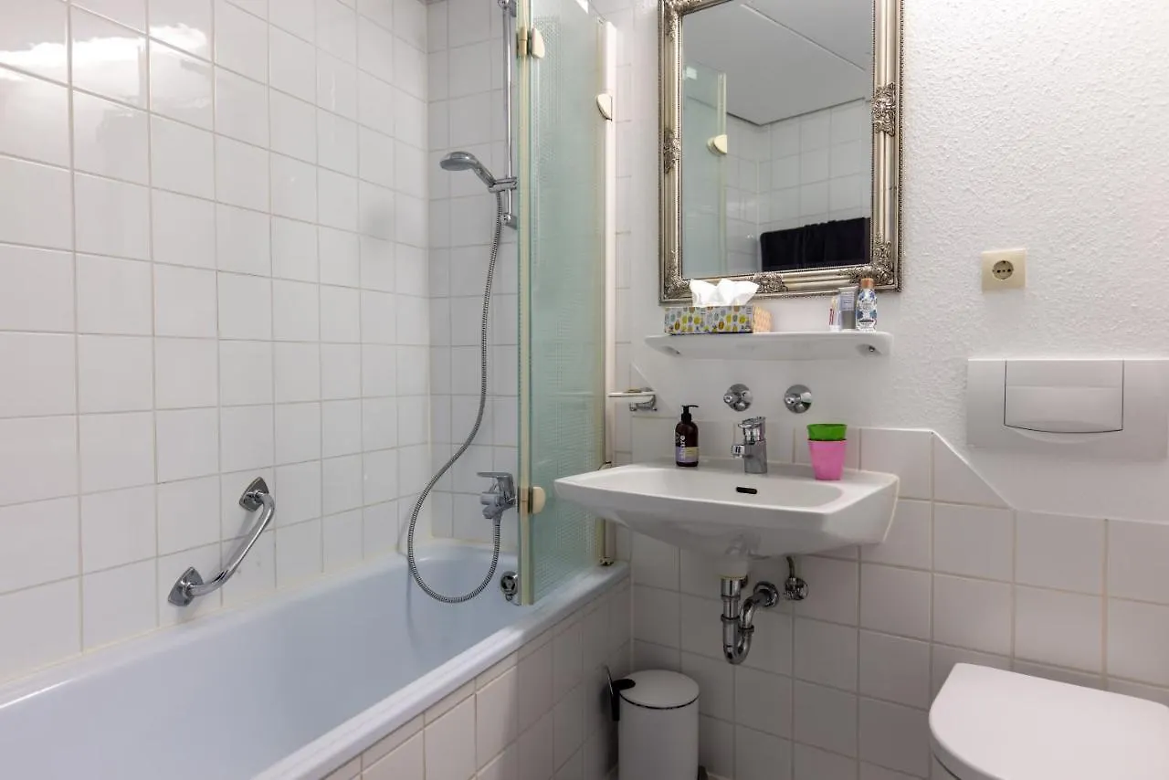 Bright - Stunning City View & Tropical Vibes - Studio Apartment Augsbourg